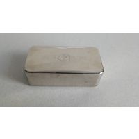 Металлическая коробка для шприца с иглами DREI PFEIL MARKE RECORD (ПМВ, Германия)