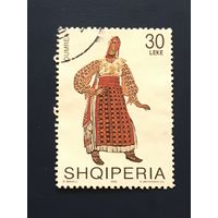 Албания 2000 год Культура Одежда Национальный костюм часть 1 Mi:2726 Гашеная