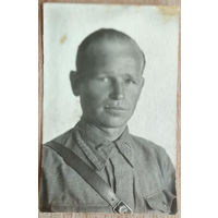 Фото капитана. 1943 г. 5.5х8 см