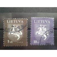 Литва 1994 Стандарт, герб Погоня 10с - фиолетовая