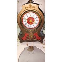 Часы настольные Янтарь кварц СССР 70-е