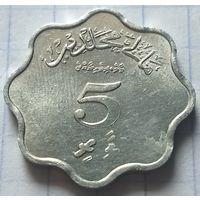 Мальдивы 5 лари, 1979     ( 2-7-3 )