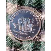 Либерия 5 долларов 2000 слоны серебро