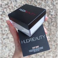 Рассыпчатая пудра Huda Beauty Easy Bake 20 gr в оттенке Sugar Cookie